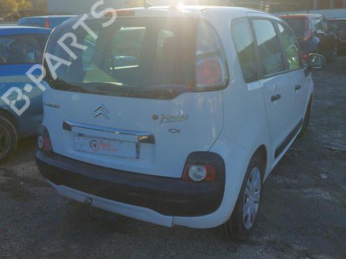 Washer pump CITROËN C3 Picasso (SH_) 1.6 HDI 90 | BP24267985E24 - Image 9