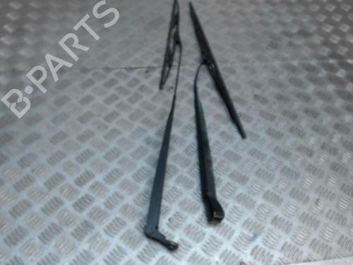 Front windshield wiper arm PEUGEOT 1007 (KM_) 1.6 16V | BP24265823C143