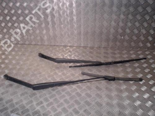 Used Front windshield wiper arm NISSAN X-TRAIL I (T30) 2.2 Di 4x4 (114 hp) 24283943