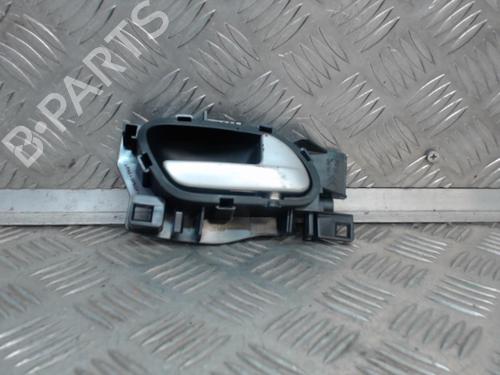 Used Front right interior door handle Front right interior door handle 24273643 24273643