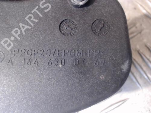 Fuel flap MERCEDES-BENZ M-CLASS (W164) ML 500 4-matic (164.172) | BP24274309C131 