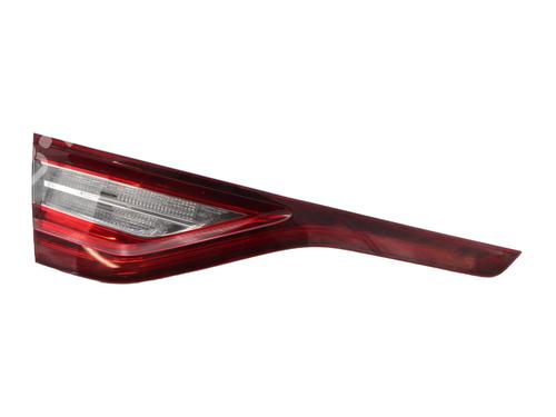 Feu de coffre gauche RENAULT MEGANE IV Hatchback (B9A/M/N_) 1.5 dCi 110 (B9A3) (110 hp) 31282473