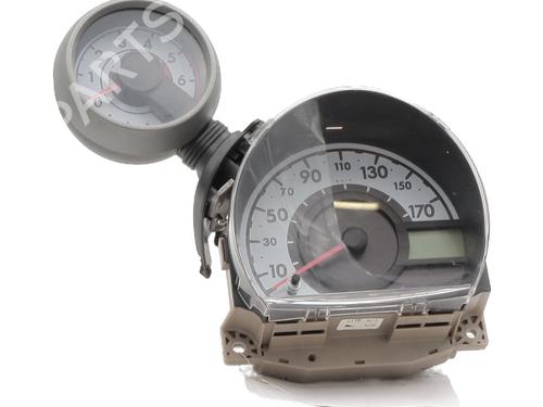 Used Instrument cluster PEUGEOT 107 (PM_, PN_) 1.4 HDi (54 hp) 26179517