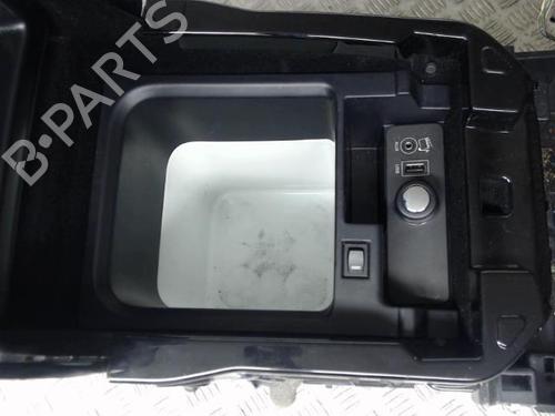 Used Middle console Middle console LAND ROVER RANGE ROVER SPORT II (L494) 3.0 SDV6 4x4 (292 hp) 24281843 24281843