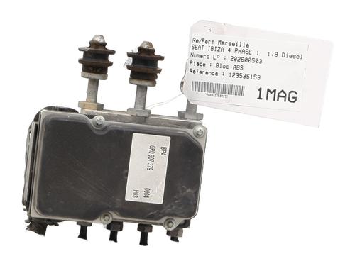 Used ABS pump ABS pump SEAT IBIZA IV (6J5, 6P1) 1.9 TDI (105 hp) 33679713 33679713