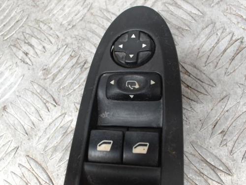 Left front window switch CITROËN C4 II (NC_) 1.6 HDi 110 | BP24276095I27 - Image 3