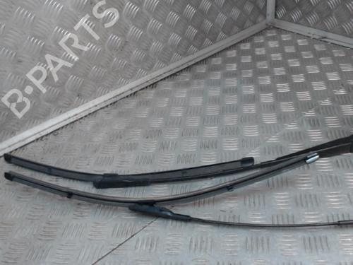 Used Front windshield wiper arm SMART FORTWO Coupe (451) electric drive (451.390, 451.391) (75 hp) 24268774
