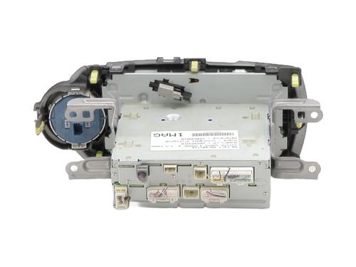 Used Radio Radio TOYOTA YARIS (_P13_) 1.5 Hybrid (NHP130_, NHP130) (101 hp) 33414469 33414469
