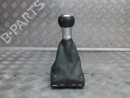 Used Shift knob Shift knob AUDI A3 Sportback (8VA, 8VF) 1.0 TFSI (115 hp) 24282846 24282846