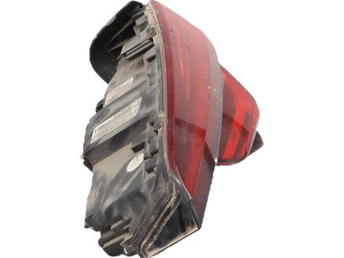 right-tailgate-light-audi-a4-b9-avant-8w5-8wd-2015-36302269 main image