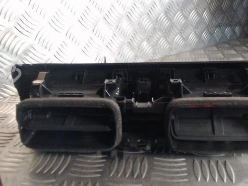 air-vent-bmw-1-f20-2011-2012-2013-2014-2015-2016-2017-2018-2019-24272116 main image