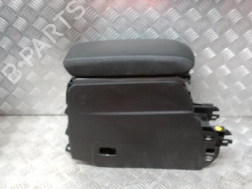 Used Middle console PEUGEOT 2008 II (UD_, US_, UY_, UJ_, UR_, UC_) 1.2 PureTech 130 (USHNS, URHNS) (130 hp) 24279398