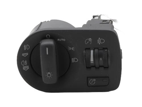 Used Headlight switch AUDI A3 (8P1) 2.0 TDI 16V (140 hp) 27504009