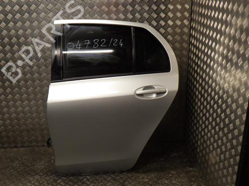 Używane Drzwi tylne lewe TOYOTA YARIS (_P9_) 1.33 VVT-i (NSP90_, NSP90R) (100 hp) 24271263