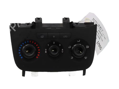 Used Climate control FIAT PUNTO EVO (199_) 1.3 D Multijet (199AXC1A, 199BXC1A, 199AXT1A, 199BXT1A) (75 hp) 28949818