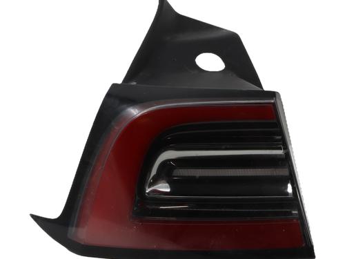 Left taillight TESLA MODEL Y (5YJY) EV | BP38471687C34 - Image 4