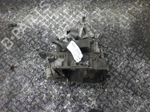 gearbox-renault-clio-iii-br01-cr01-2005-2006-2007-2008-2009-2010-2011-2012-2013-2014-26496235 main image