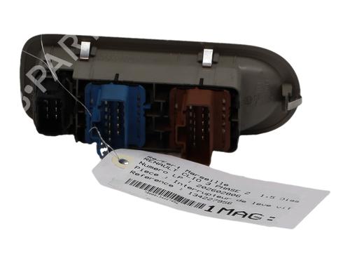 Interruttore Interruttore RENAULT CLIO III (BR0/1, CR0/1) 1.5 dCi (BR17, CR17) (86 hp) 39939832 39939832