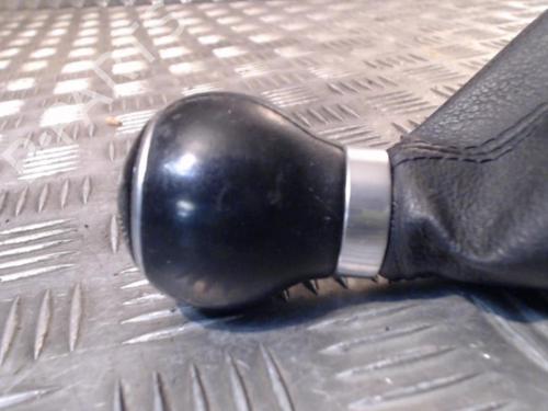 Used Shift knob Shift knob VW GOLF V (1K1) 1.9 TDI (105 hp) 24278728 24278728