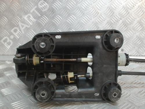 Gear lever PEUGEOT 208 I (CA_, CC_) 1.6 HDi | BP24282112M90