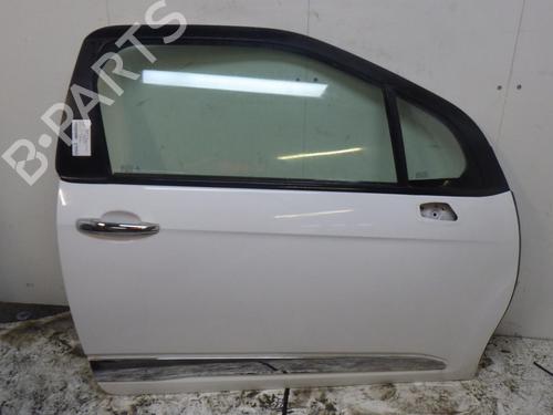 Portier rechts voor DS DS 3 (SA_) 1.2 THP 110 / PureTech 110 (SAHNPS, SAHNZ6, SAHNZT) (110 hp) 31250637