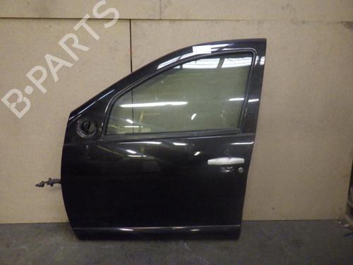 Used Left front door DACIA SANDERO 1.4 MPI LPG (72 hp) 24281599