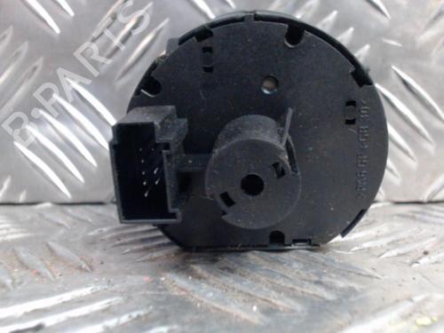 Used Headlight switch VW GOLF VI (5K1) 1.4 TSI (122 hp) 24267137