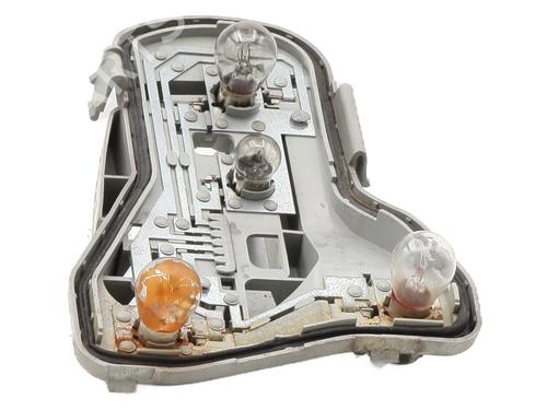 Used Lamp holder VW POLO IV (9N_, 9A_) 1.4 TDI (70 hp) 30851556