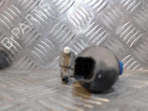 Washer pump RENAULT TWINGO II (CN0_) 1.5 dCi 90 | BP24266218E24 - Image 3