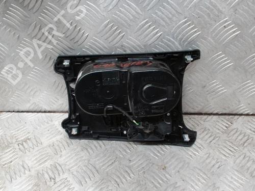 Used Cup/Object holder Cup/Object holder MERCEDES-BENZ GLA-CLASS (X156) GLA 200 CDI / d (156.908) (136 hp) 24275933 24275933