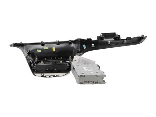 Radio PEUGEOT 208 I (CA_, CC_) 1.2 VTI 82 | BP27680215E6 