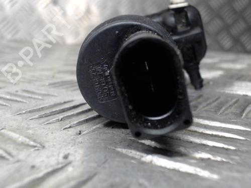 Used Washer pump Washer pump VW TOURAN (1T1, 1T2) 2.0 TDI (136 hp) 24279816 24279816