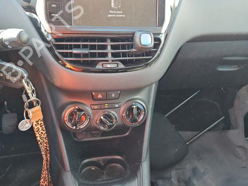 Front left door window PEUGEOT 208 I (CA_, CC_) 1.2 VTI 82 | BP24263823C18 