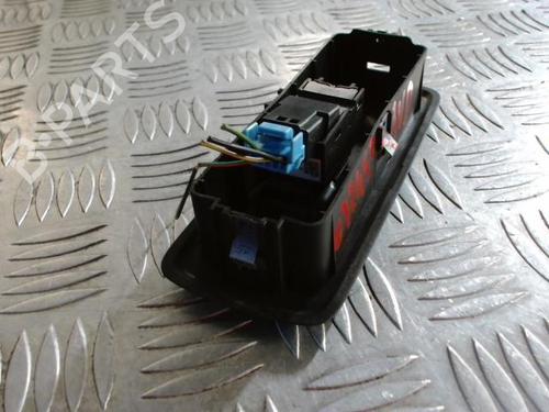 Used Right front window switch Right front window switch LAND ROVER RANGE ROVER SPORT I (L320) 3.0 D 4x4 (245 hp) 24264374 24264374