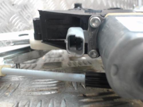 Used Front right window mechanism Front right window mechanism CITROËN C4 CACTUS 1.2 VTi 82 (82 hp) 24267074 24267074