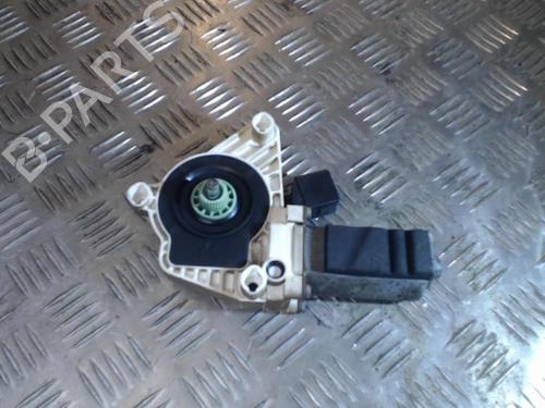 Left front window motor MERCEDES-BENZ CLA Coupe (C117) CLA 180 (117.342) | BP24270480E21 