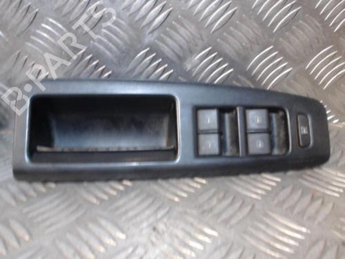 Used Left front window switch VW POLO (9N_, 9A_) 1.2 12V (64 hp) 24273470