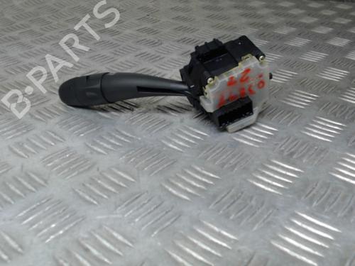 Used Steering column stalk HYUNDAI i30 (FD) 1.6 CRDi (90 hp) 24268143