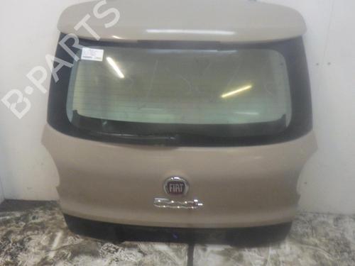 Used Tailgate FIAT 500L (351_, 352_) 1.3 D Multijet (199LXY1A, 199LXY11) (84 hp) 31811572