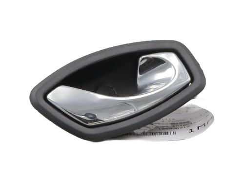 Maneta interior delantera derecha RENAULT CLIO IV (BH_) 1.5 dCi 75 (75 hp) 27260550