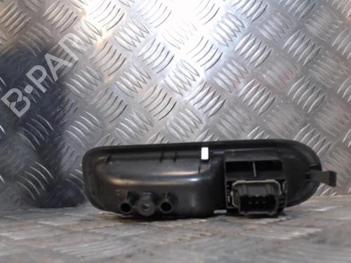 right-front-window-switch-renault-twingo-ii-cn0_-2007-24266402 main image