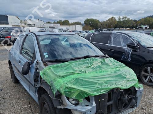 Brugte PEUGEOT 206 Hatchback (2A/C) 1.4 i (75 hp) 4394088