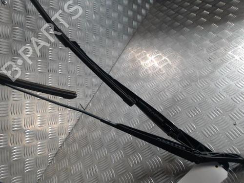 Used Front windshield wiper arm VW GOLF V (1K1) 1.4 TSI (140 hp) 24272105