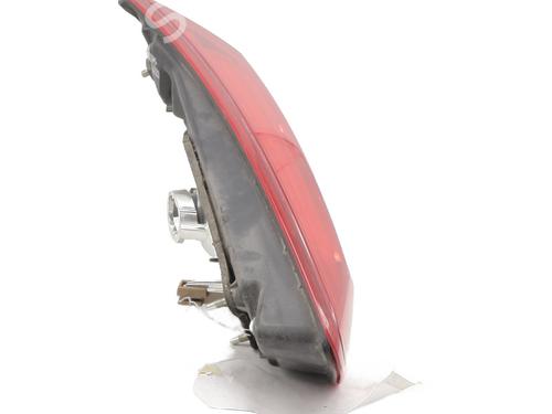 right-tailgate-light-nissan-pulsar-hatchback-c13-2014-27173828 main image