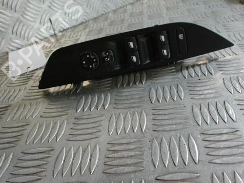 Used Left front window switch PEUGEOT 208 II (UB_, UP_, UW_, UJ_) 1.2 PureTech 100 (101 hp) 24271237