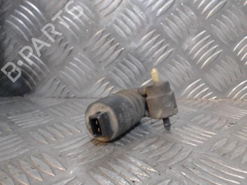 Used Washer pump Washer pump VW TRANSPORTER T4 Bus (70B, 70C, 7DB, 7DK, 70J, 70K, 7DC, 7DJ) 2.4 D (75 hp) 24266117 24266117