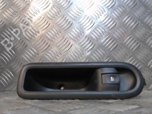 Used Right front window switch RENAULT CLIO III (BR0/1, CR0/1) 1.2 16V (BR02, BR0J, BR11, CR02, CR0J, CR11) (75 hp) 24274346