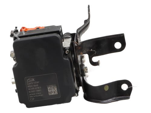 Used ABS pump ABS pump TOYOTA YARIS (_P13_) 1.0 (KSP130_, KSP130) (69 hp) 34527318 34527318