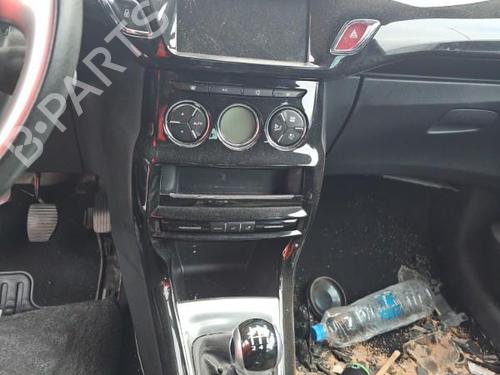 Right front fog light DS DS 3 (SA_) 1.6 BlueHDi 100 (SABHY0, SABHYT) | BP24407594C31  - Image 5