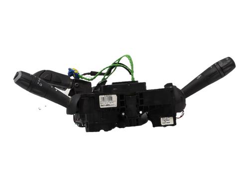 Licht + Raw Schakelaar Licht + Raw Schakelaar RENAULT CLIO IV (BH_) 0.9 TCe 90 (BHNF, BHMA, BHMH, BHJK, BHJR) (90 hp) 37077527 37077527